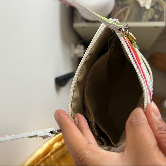 Italian Leather Floral Crossbody Bag - Picture 5 of 5